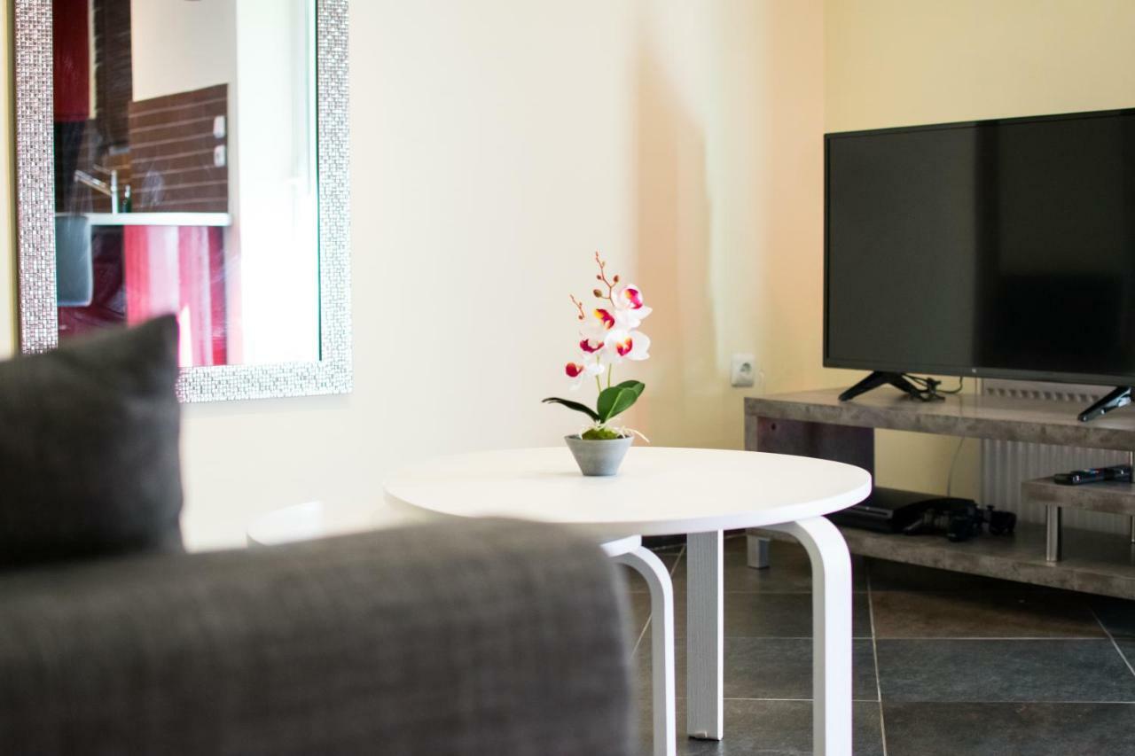 Apartamento Seaside Sunset Walks Atenas Exterior foto