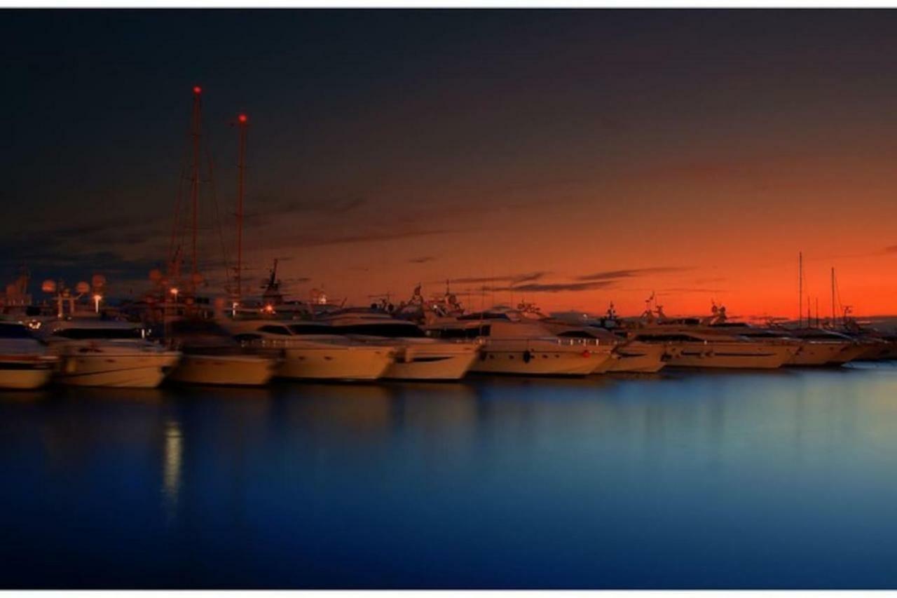 Apartamento Seaside Sunset Walks Atenas Exterior foto